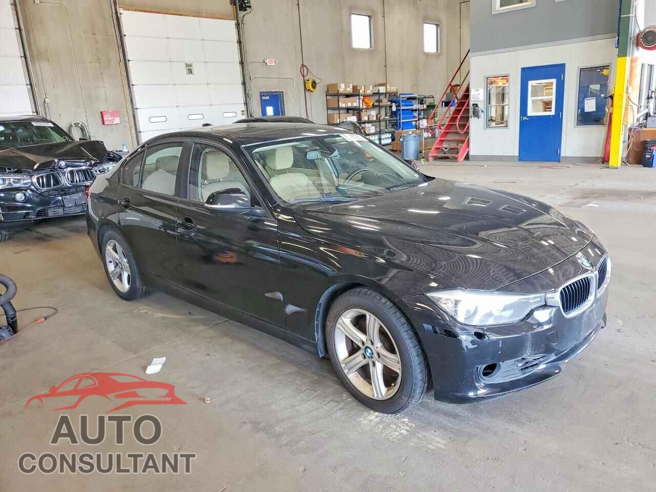 BMW 3 SERIES 2013 - WBA3B3C57DF542003