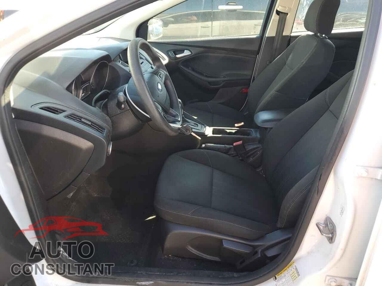 FORD FOCUS 2016 - 1FADP3K29GL391046