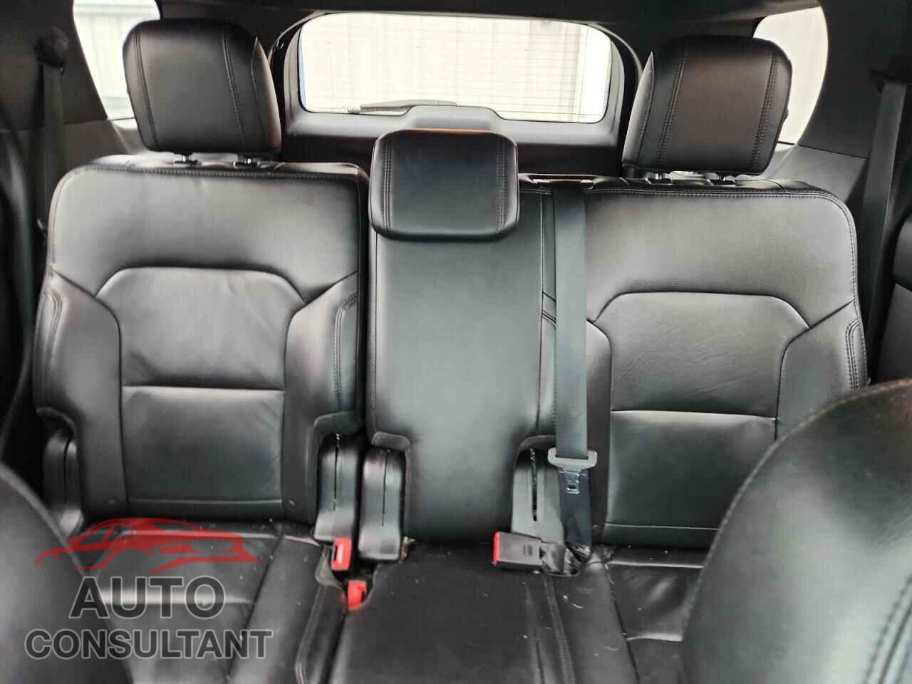 FORD EXPLORER 2017 - 1FM5K8D81HGA74525