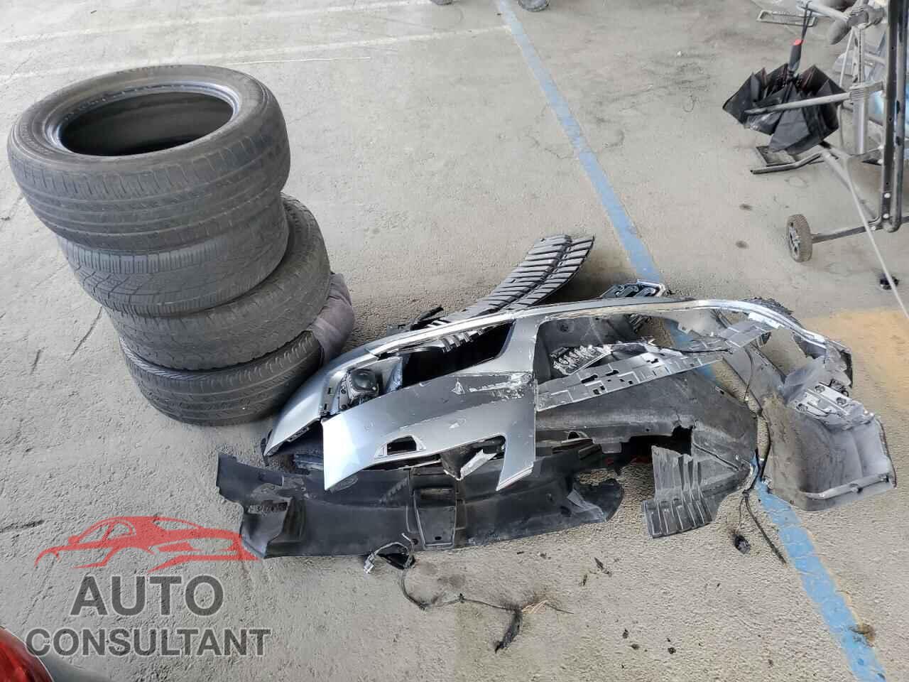 AUDI A8 2013 - WAUR2AFD5DN006853
