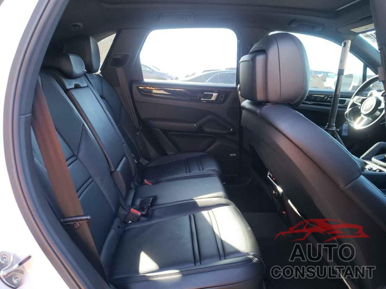 PORSCHE CAYENNE 2019 - WP1AA2AY7KDA09256