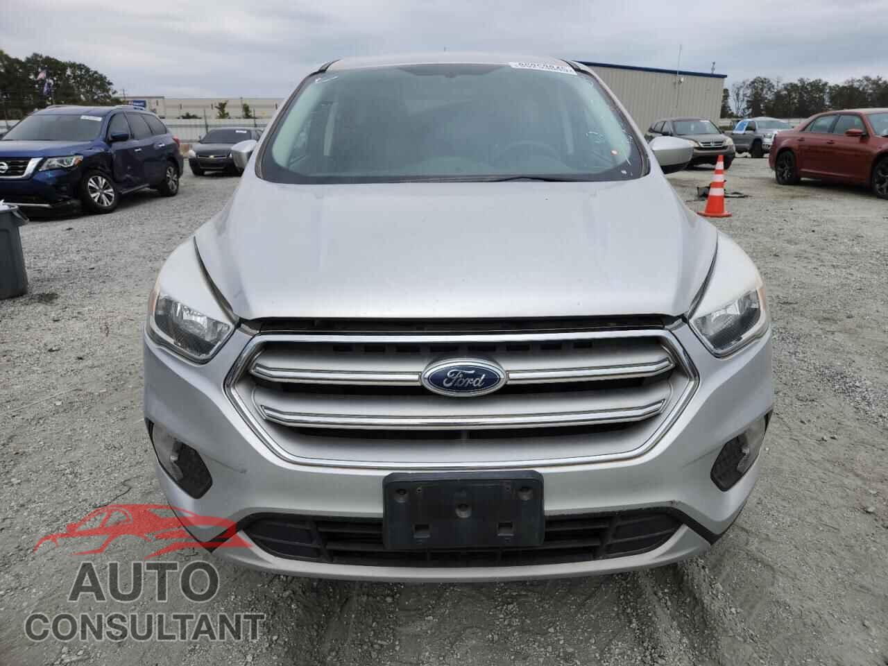 FORD ESCAPE 2017 - 1FMCU0GD9HUB16291