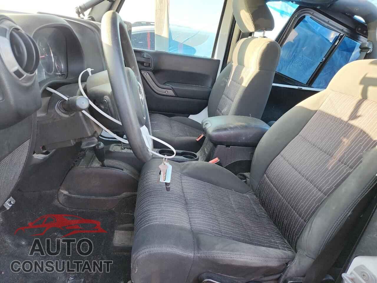 JEEP WRANGLER 2011 - 1J4AA2D14BL580865