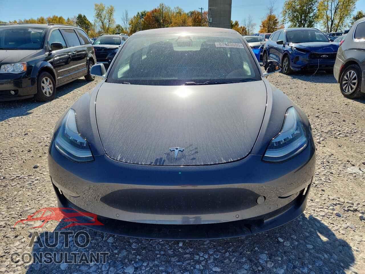 TESLA MODEL 3 2018 - 5YJ3E1EBXJF087374