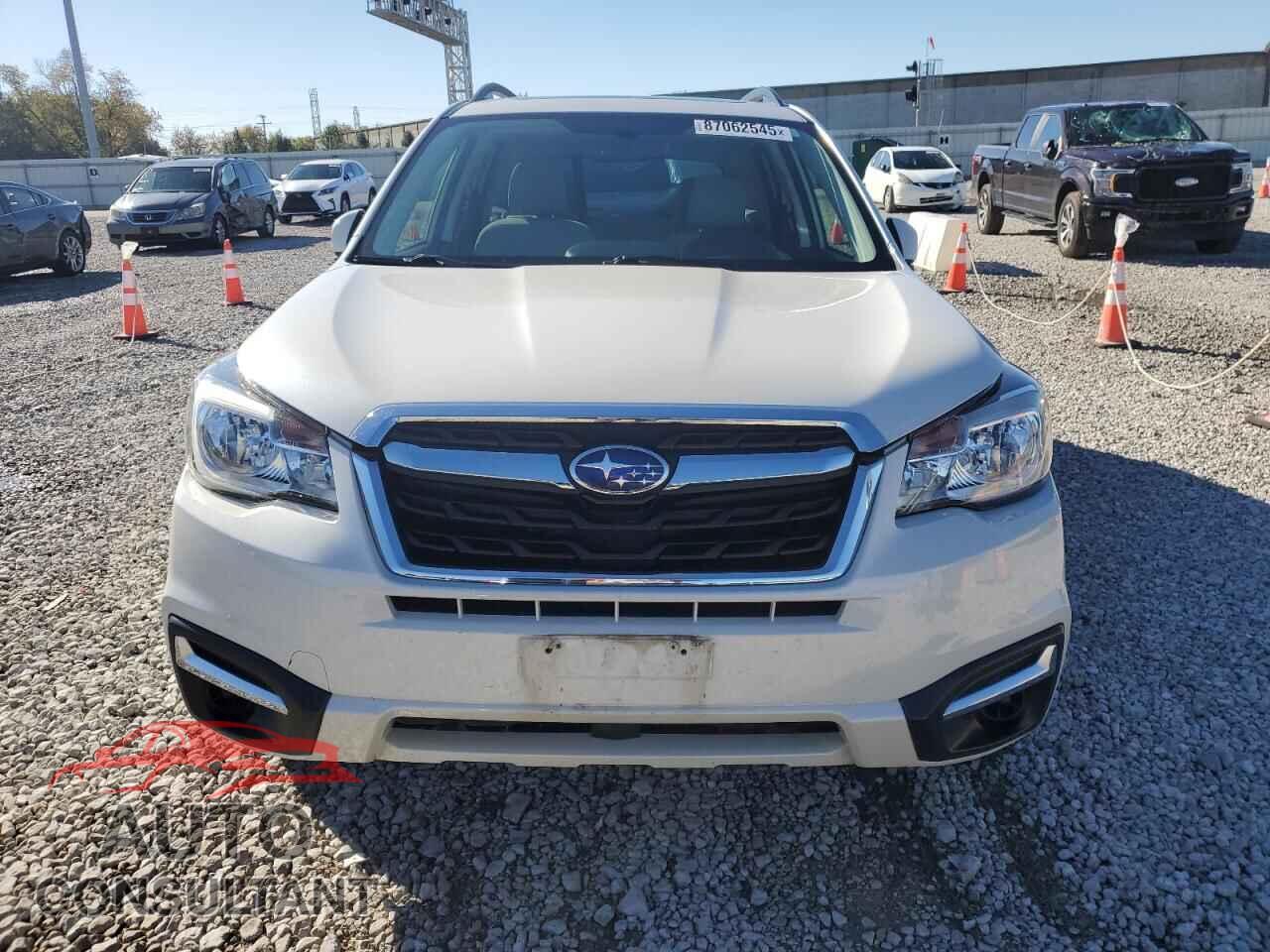 SUBARU FORESTER 2018 - JF2SJAEC2JH571704