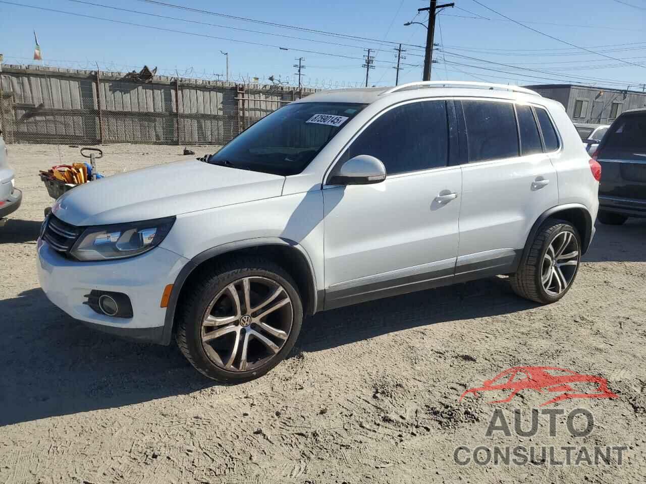 VOLKSWAGEN TIGUAN 2017 - WVGVV7AX8HK038065