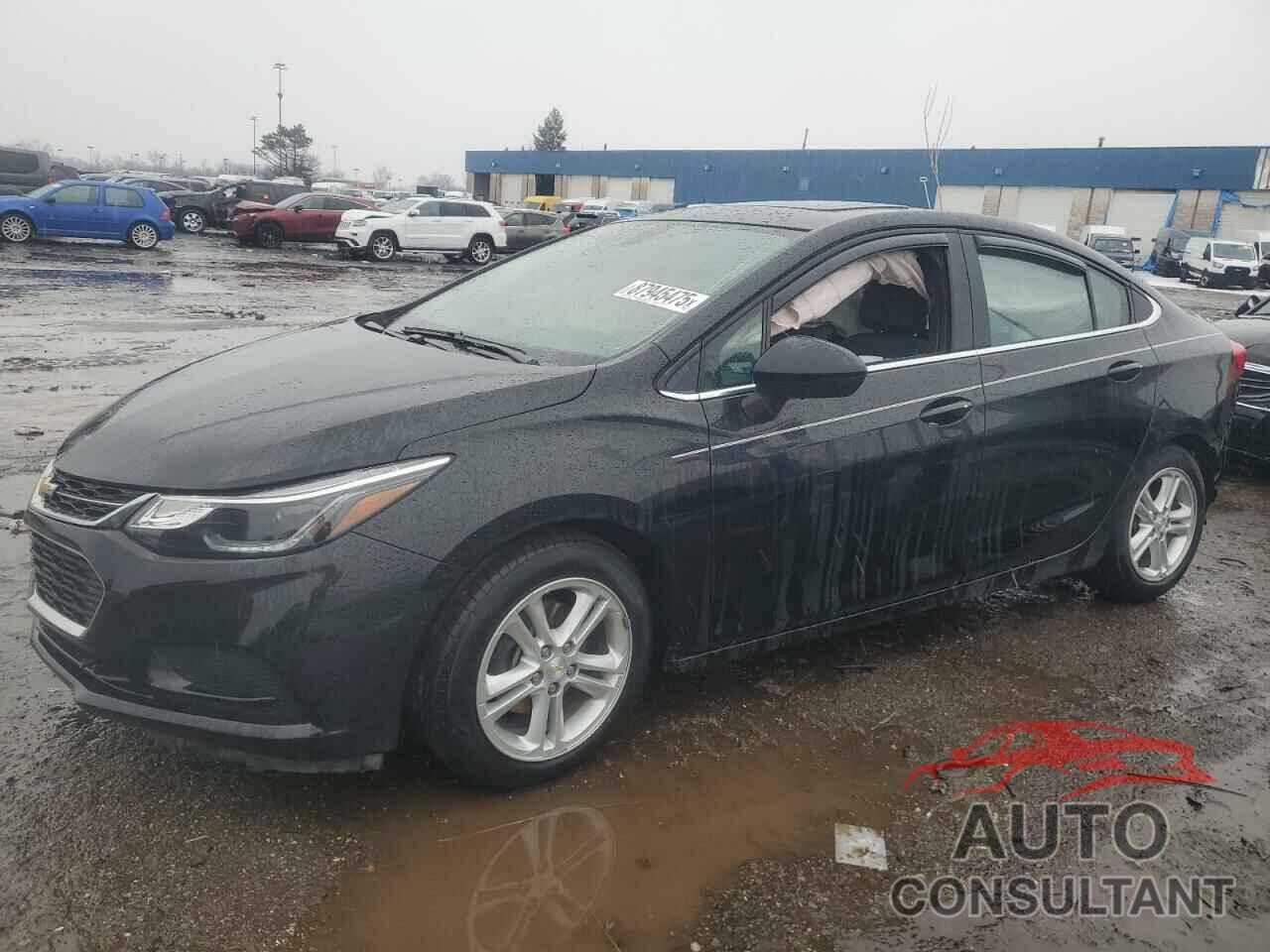 CHEVROLET CRUZE 2018 - 1G1BE5SM4J7178521