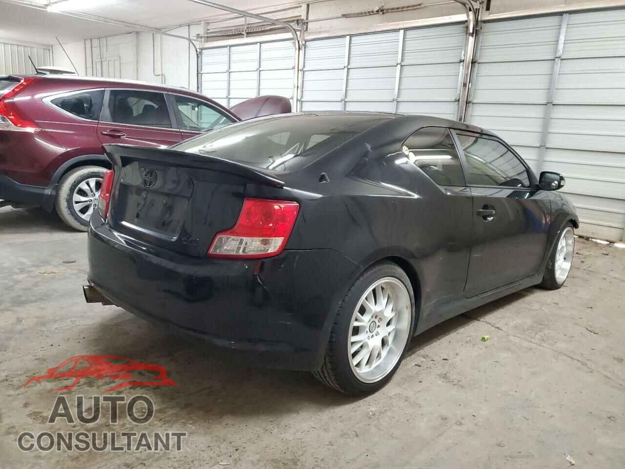 TOYOTA SCION 2013 - JTKJF5C77D3063859