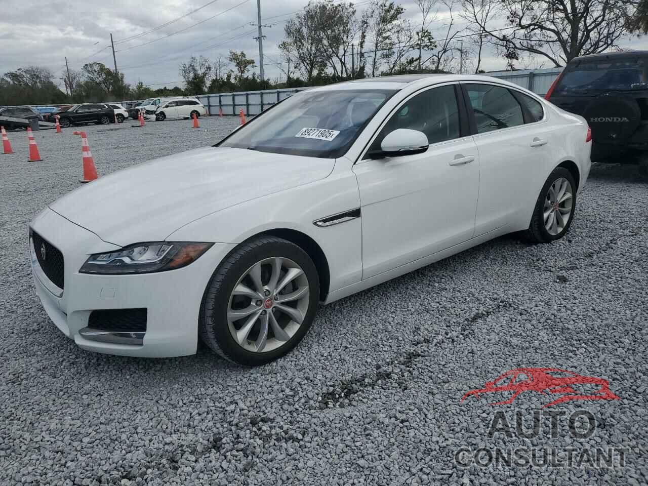 JAGUAR XF 2018 - SAJBD4FX7JCY67261