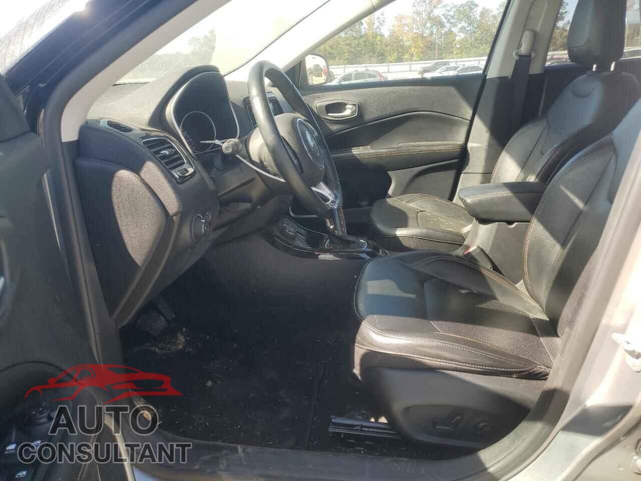 JEEP COMPASS 2020 - 3C4NJDCB2LT138847