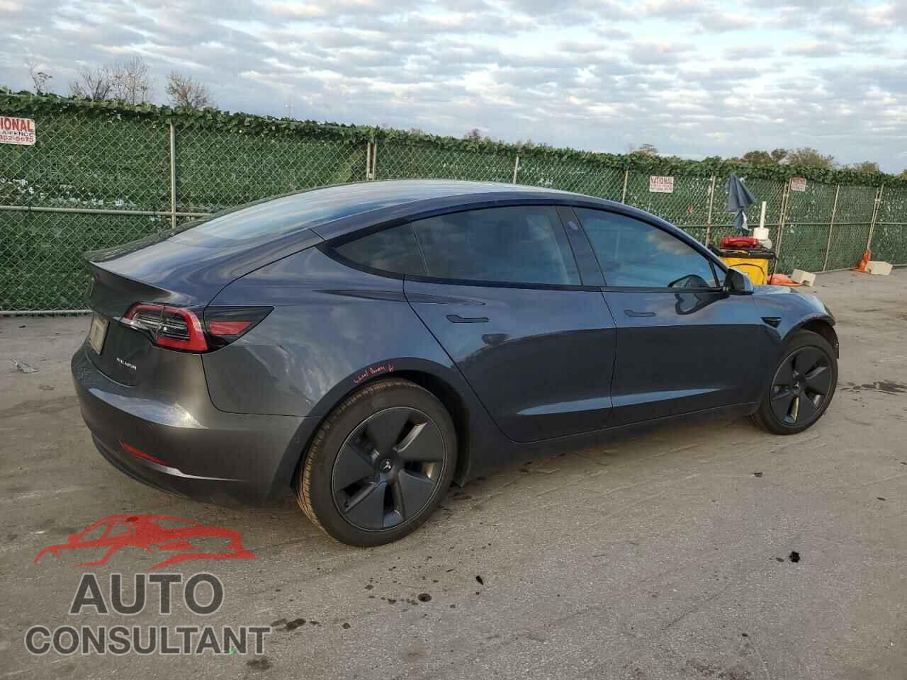 TESLA MODEL 3 2021 - 5YJ3E1EBXMF901916