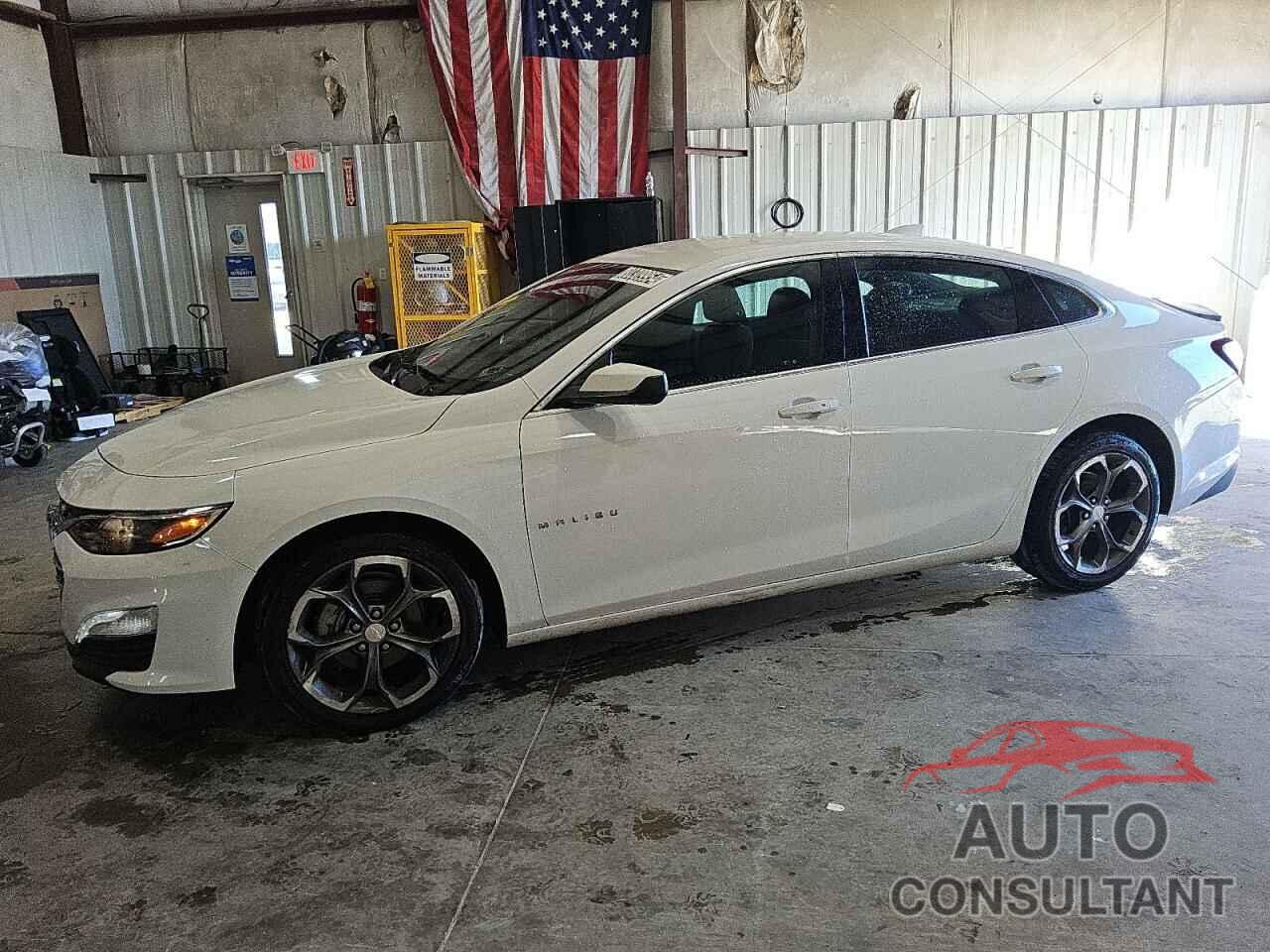 CHEVROLET MALIBU 2020 - 1G1ZD5STXLF116980