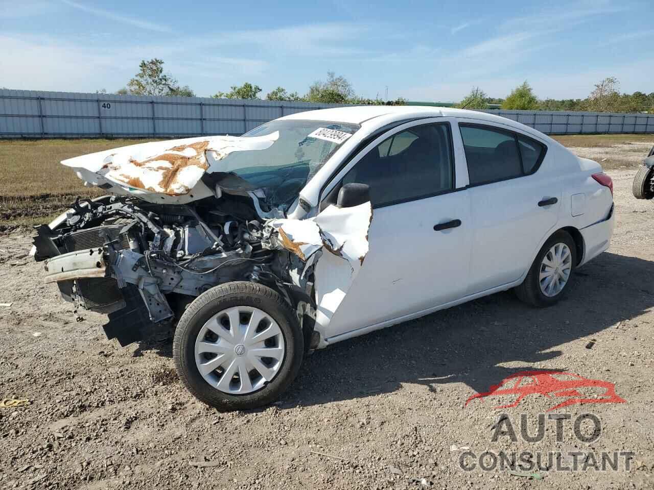 NISSAN VERSA 2015 - 3N1CN7APXFL921580