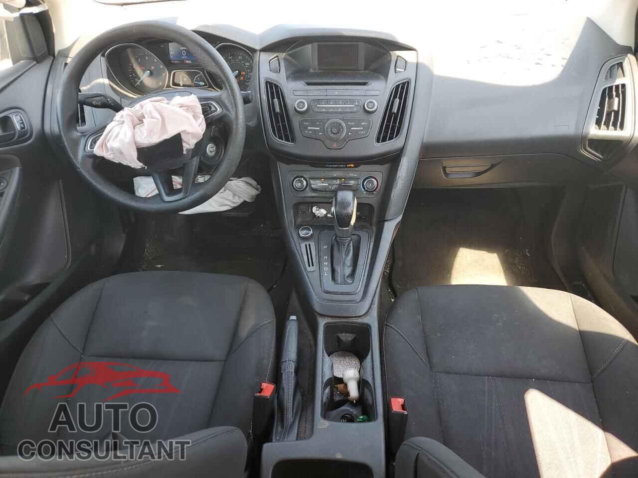 FORD FOCUS 2016 - 1FADP3E29GL352596