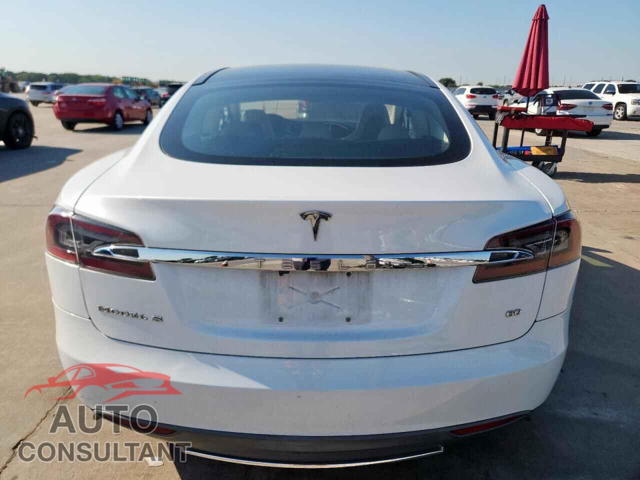 TESLA MODEL S 2013 - 5YJSA1CG8DFP14082
