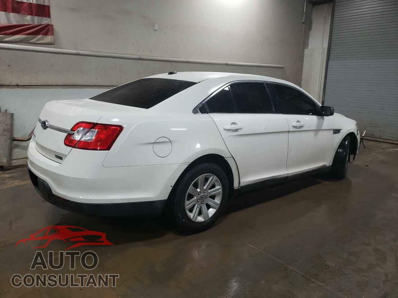FORD TAURUS 2010 - 1FAHP2DW1AG162968