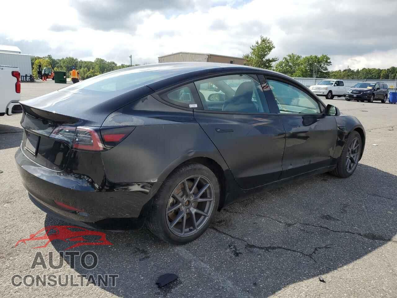 TESLA MODEL 3 2023 - 5YJ3E1EA6PF438121