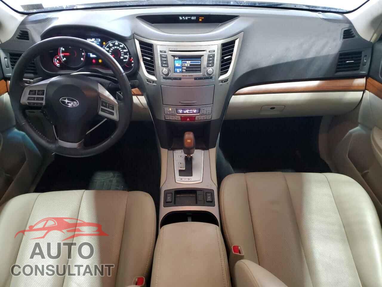 SUBARU OUTBACK 2014 - 4S4BRBLC2E3215946