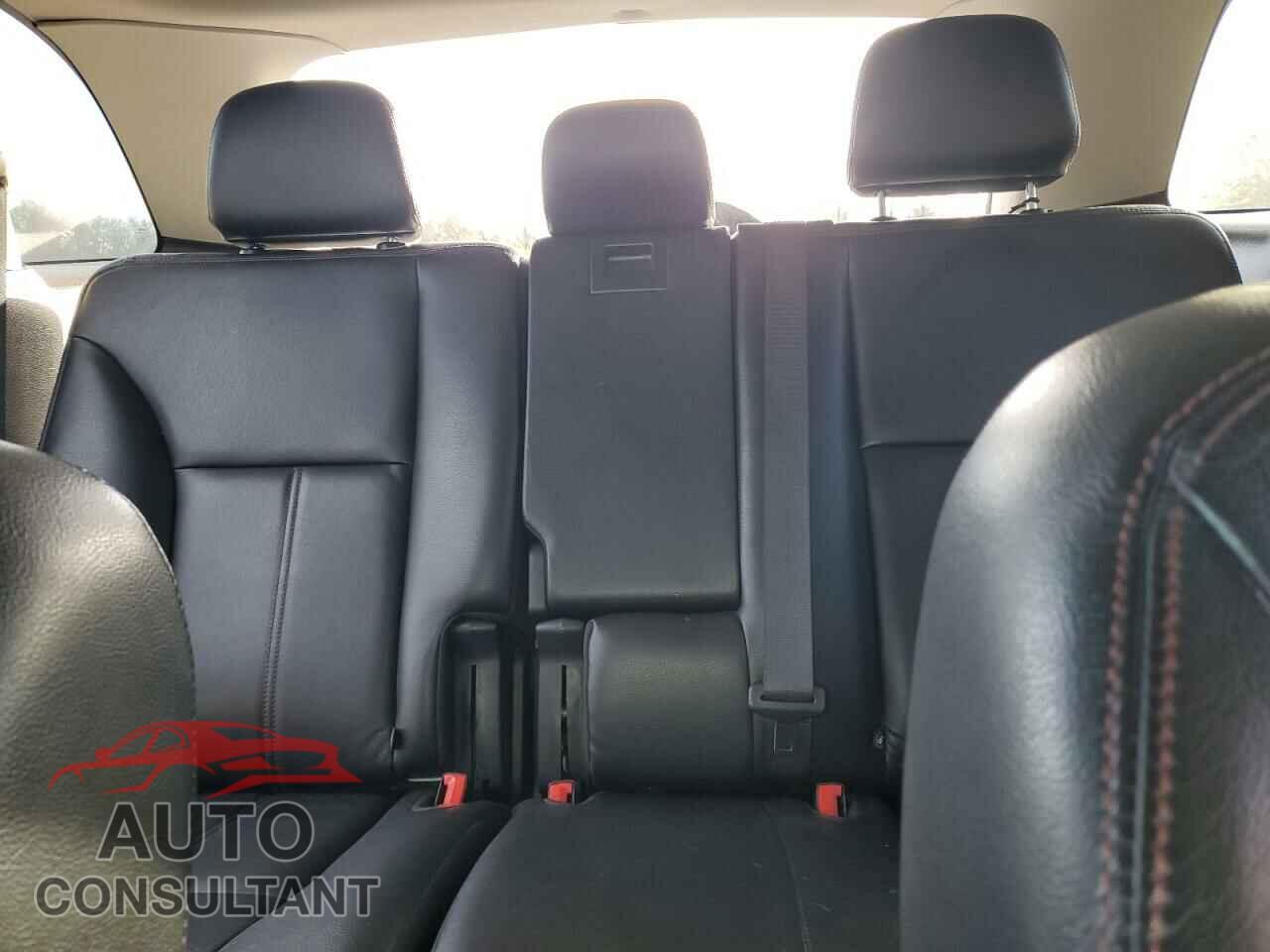 FORD EDGE 2013 - 2FMDK3JC6DBB01033