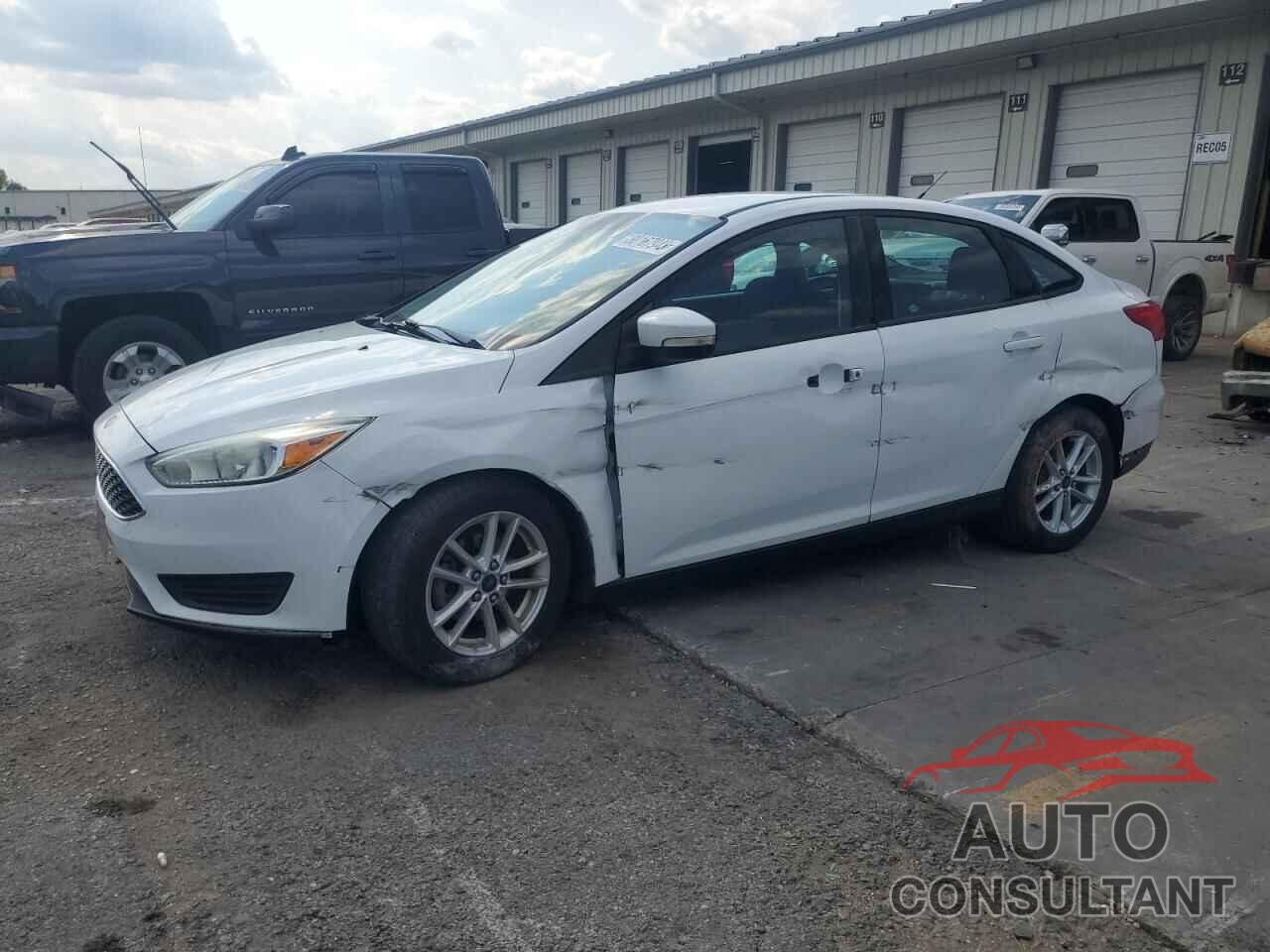 FORD FOCUS 2015 - 1FADP3F27FL335602