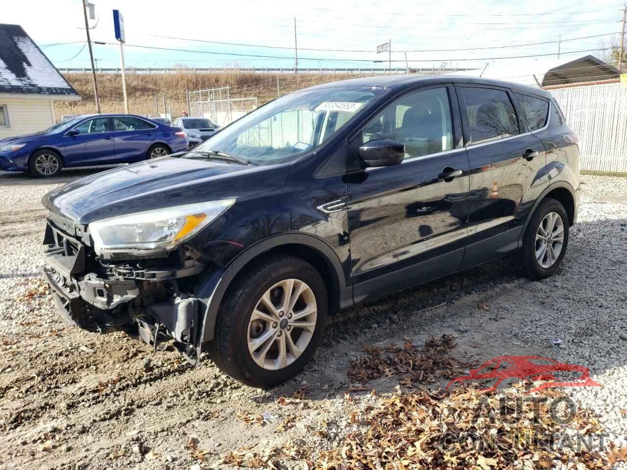 FORD ESCAPE 2017 - 1FMCU9G90HUA39746