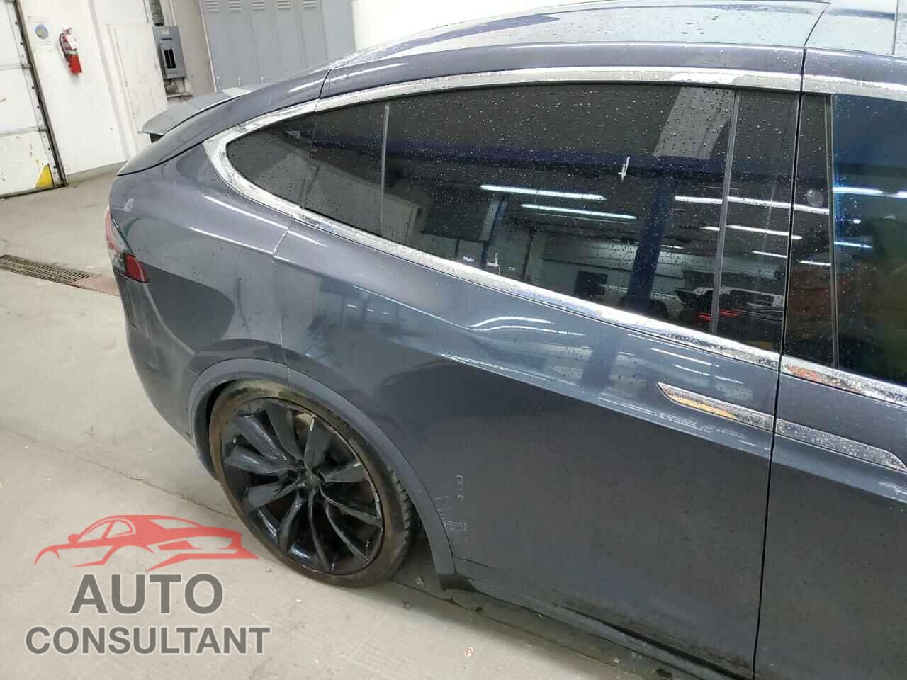 TESLA MODEL X 2017 - 5YJXCDE20HF068996