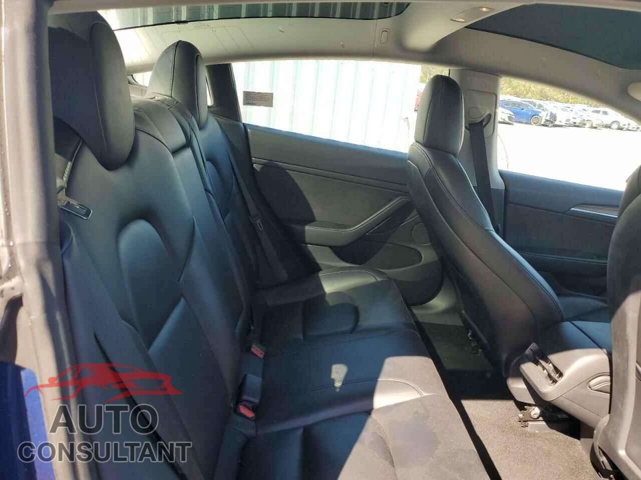 TESLA MODEL 3 2022 - 5YJ3E1EA8NF372314