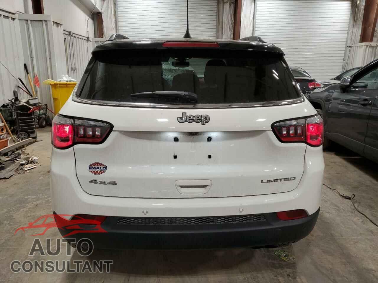 JEEP COMPASS 2018 - 3C4NJDCB3JT336897