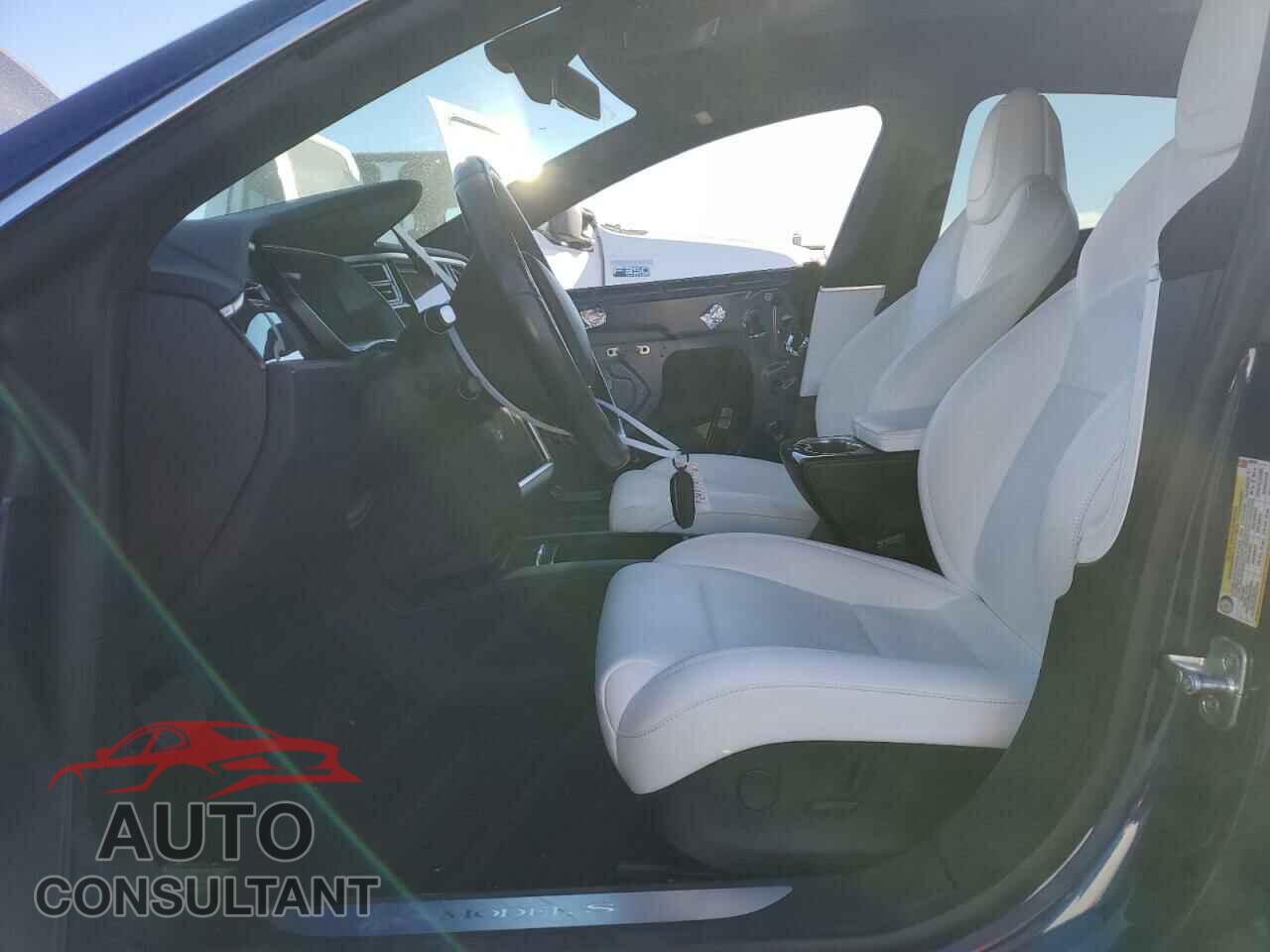 TESLA MODEL S 2017 - 5YJSA1E28HF229707