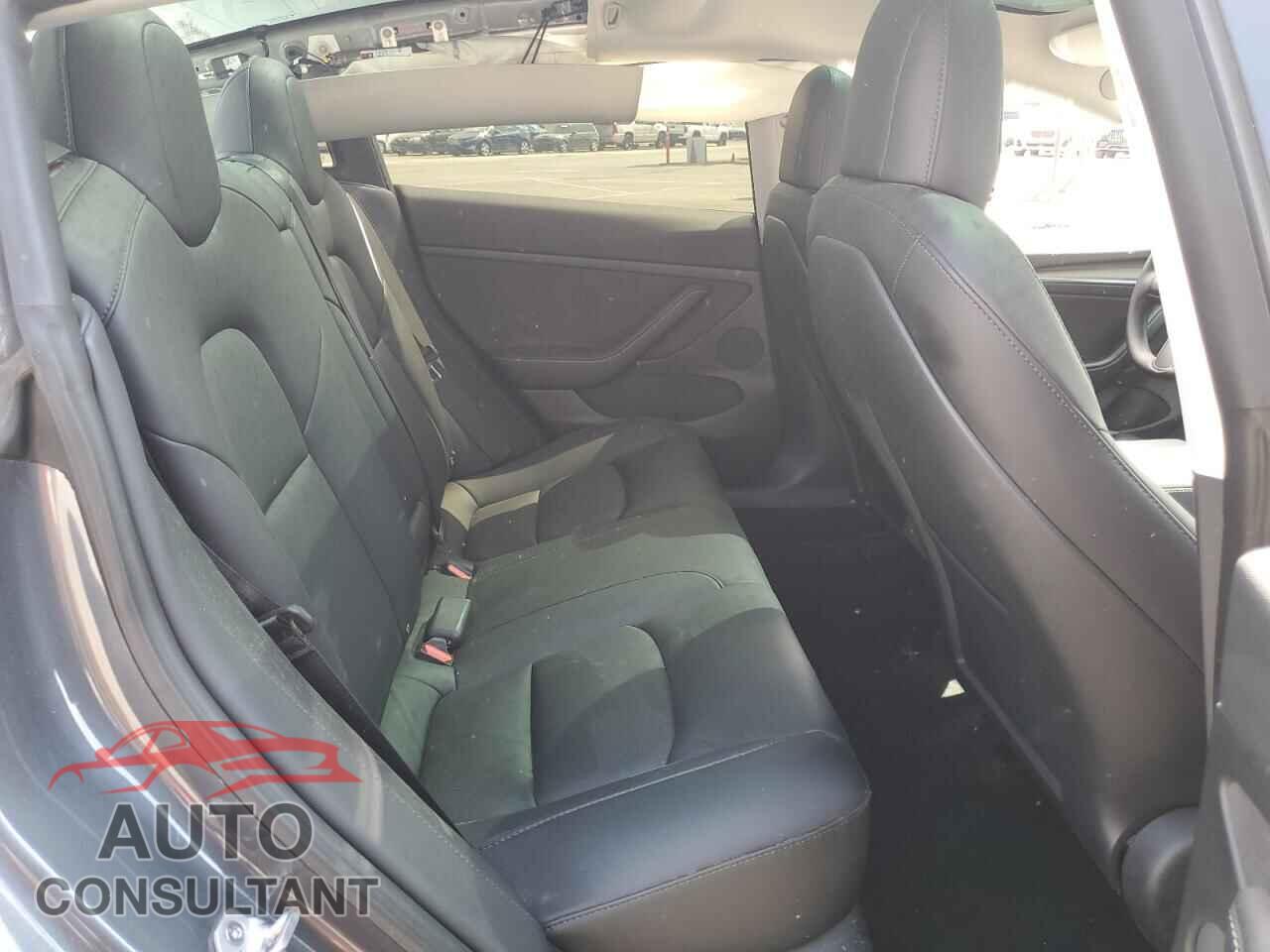 TESLA MODEL 3 2023 - 5YJ3E1EA7PF385154
