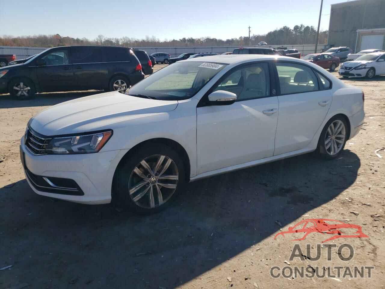 VOLKSWAGEN PASSAT 2019 - 1VWLA7A35KC010100