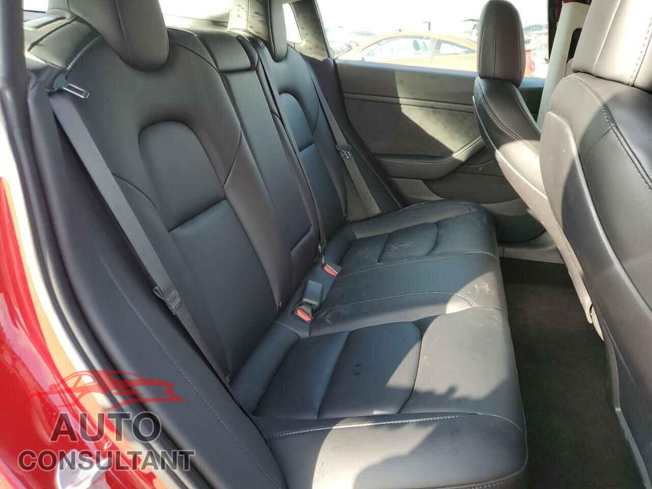TESLA MODEL 3 2021 - 5YJ3E1EA5MF027532