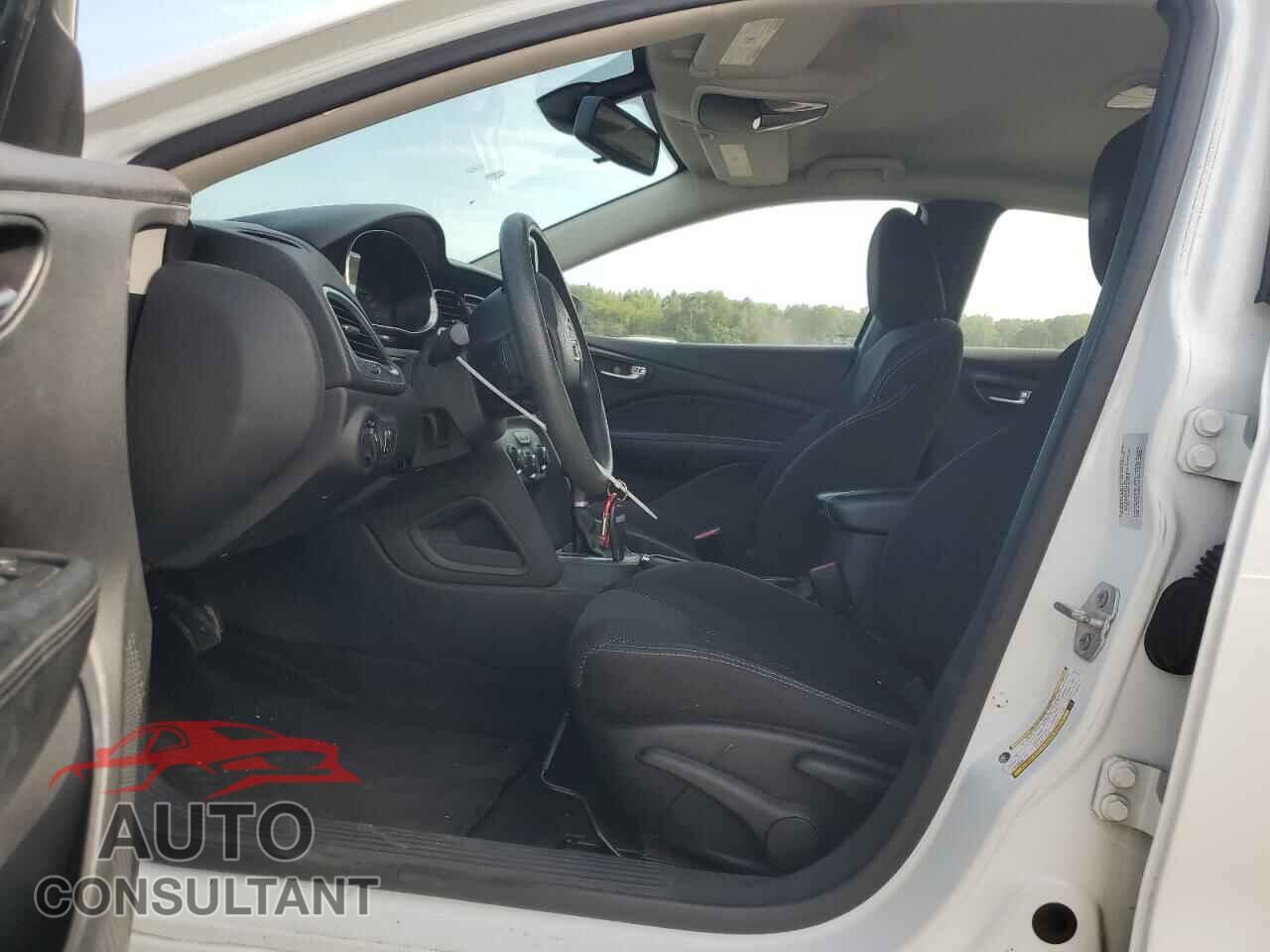 DODGE DART 2015 - 1C3CDFBB3FD251717