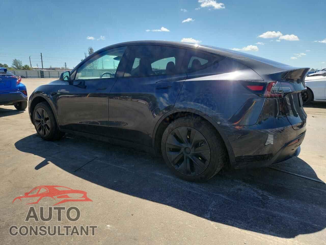 TESLA MODEL Y 2024 - 7SAYGDED5RF230457