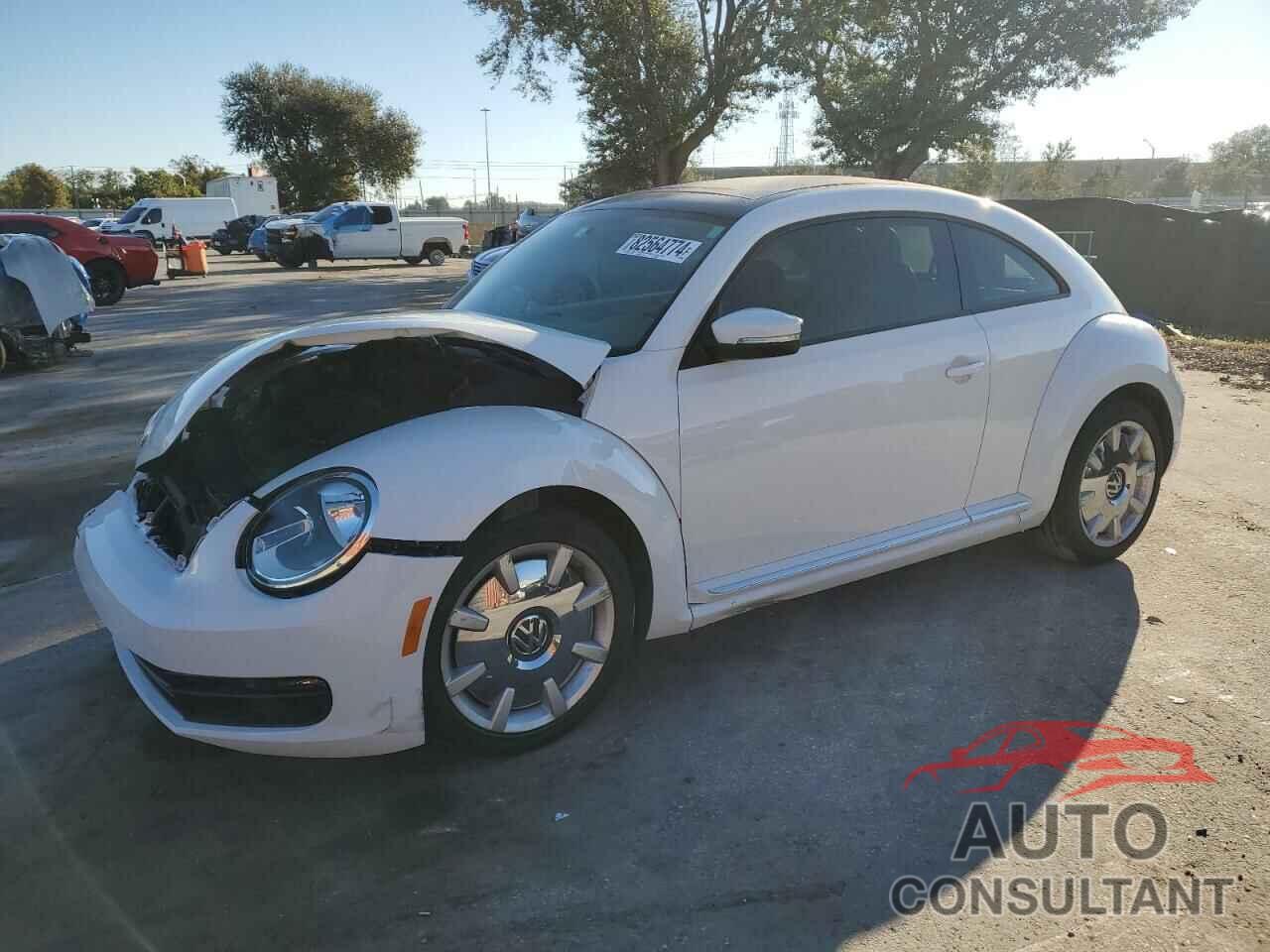 VOLKSWAGEN BEETLE 2014 - 3VWJ17AT7EM654840