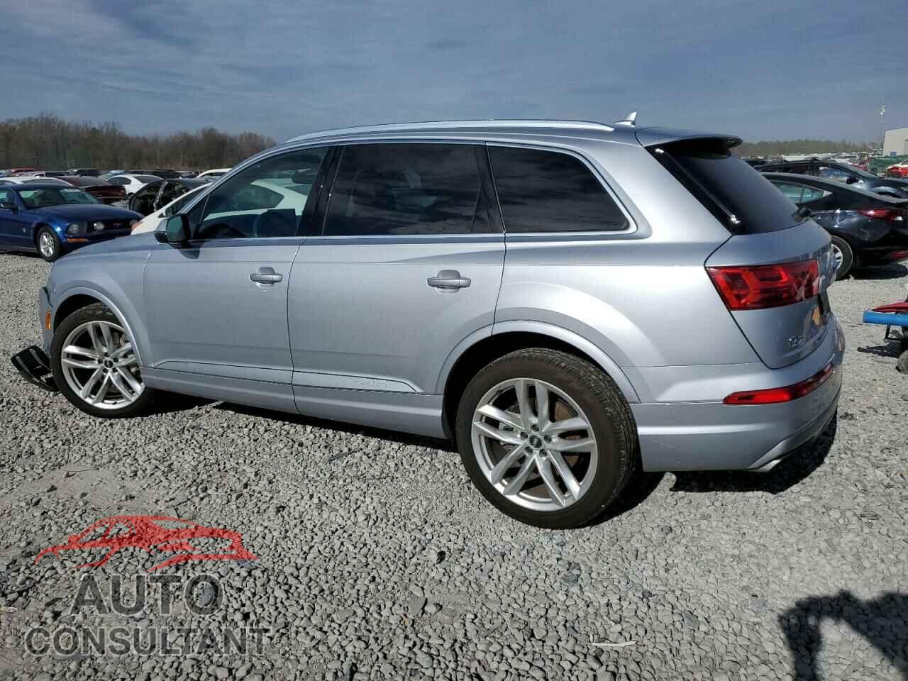 AUDI Q7 2018 - WA1VAAF79JD054690