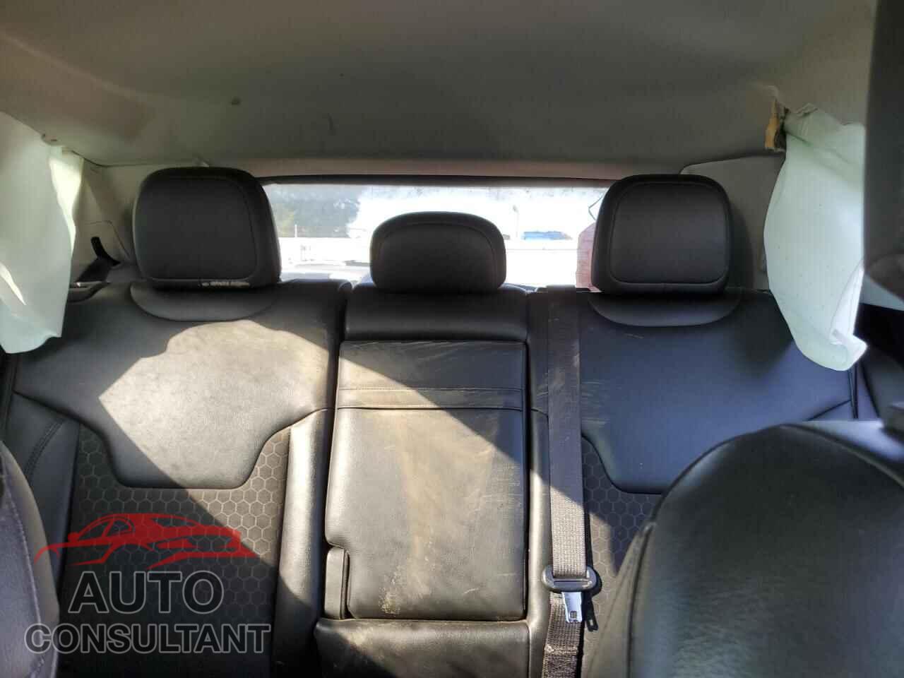 JEEP COMPASS 2019 - 3C4NJDBB9KT828045