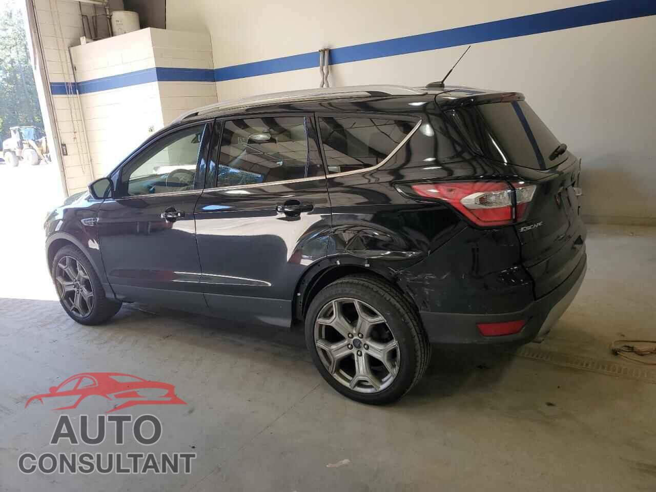 FORD ESCAPE 2017 - 1FMCU9JD3HUD48365