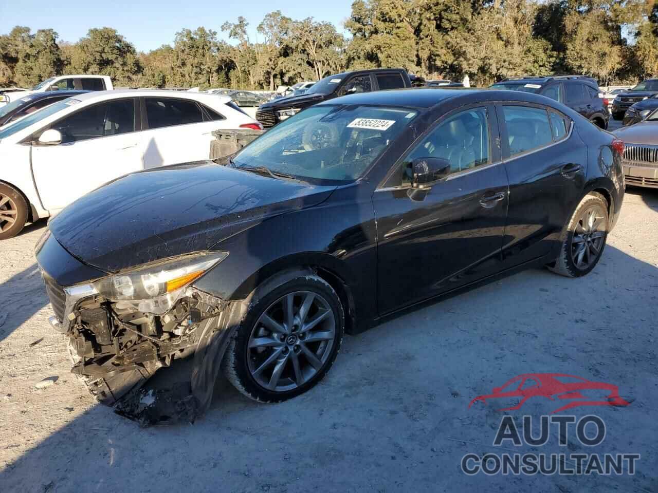 MAZDA 3 2018 - 3MZBN1V36JM205319