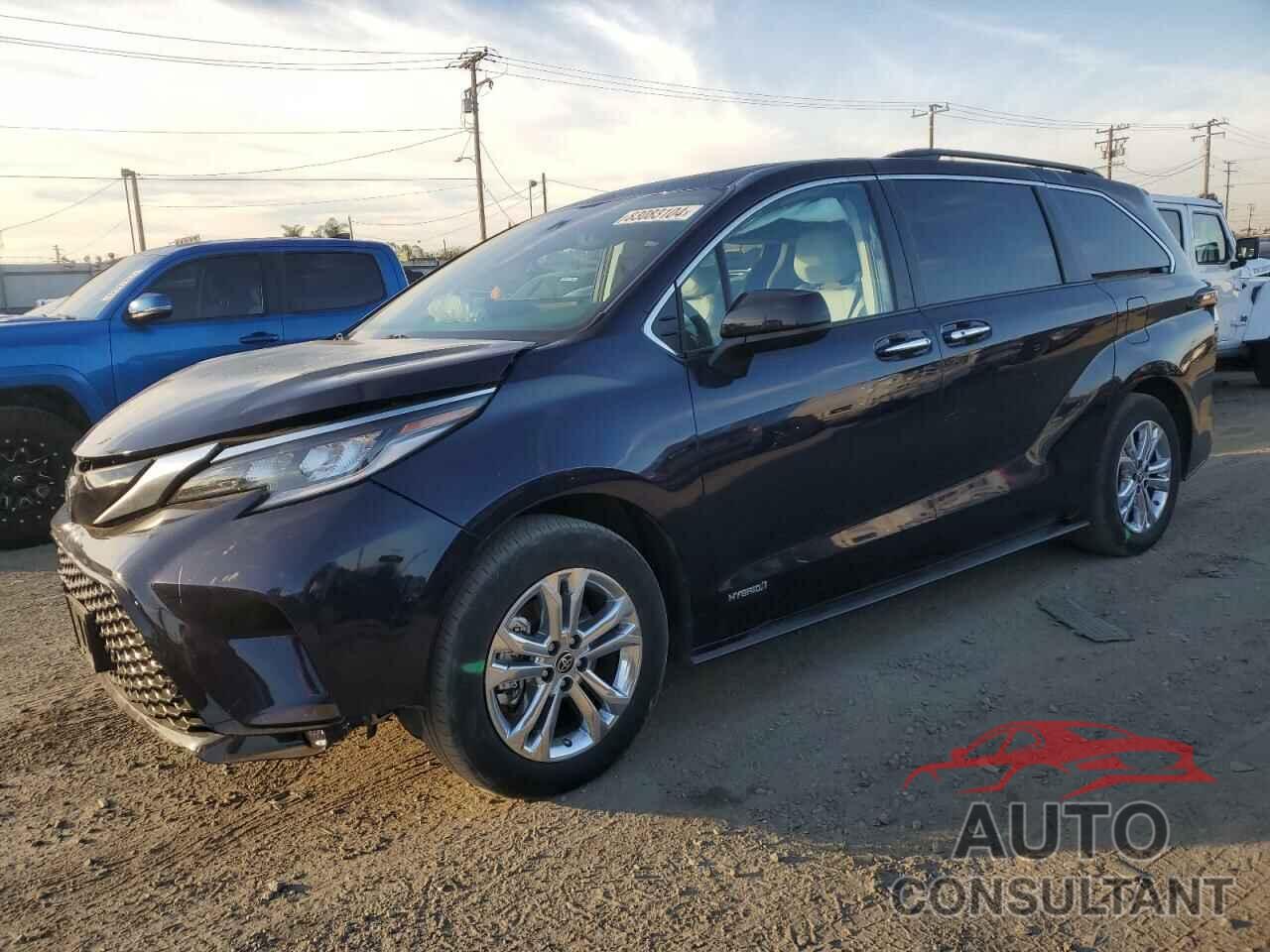 TOYOTA SIENNA 2021 - 5TDDSKFC0MS031311