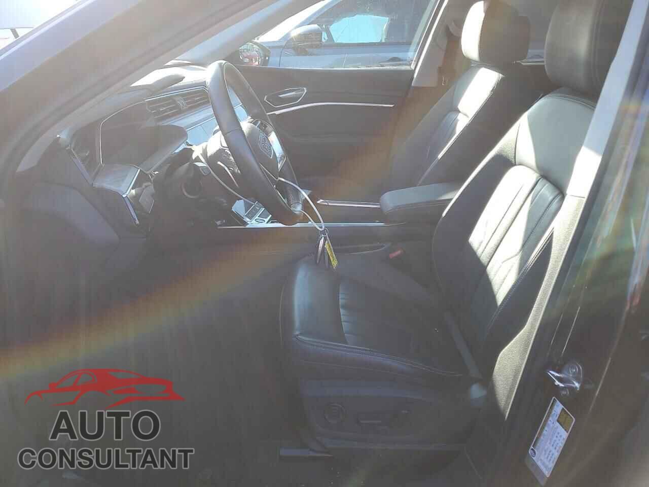 AUDI E-TRON 2021 - WA1AAAGE9MB005436