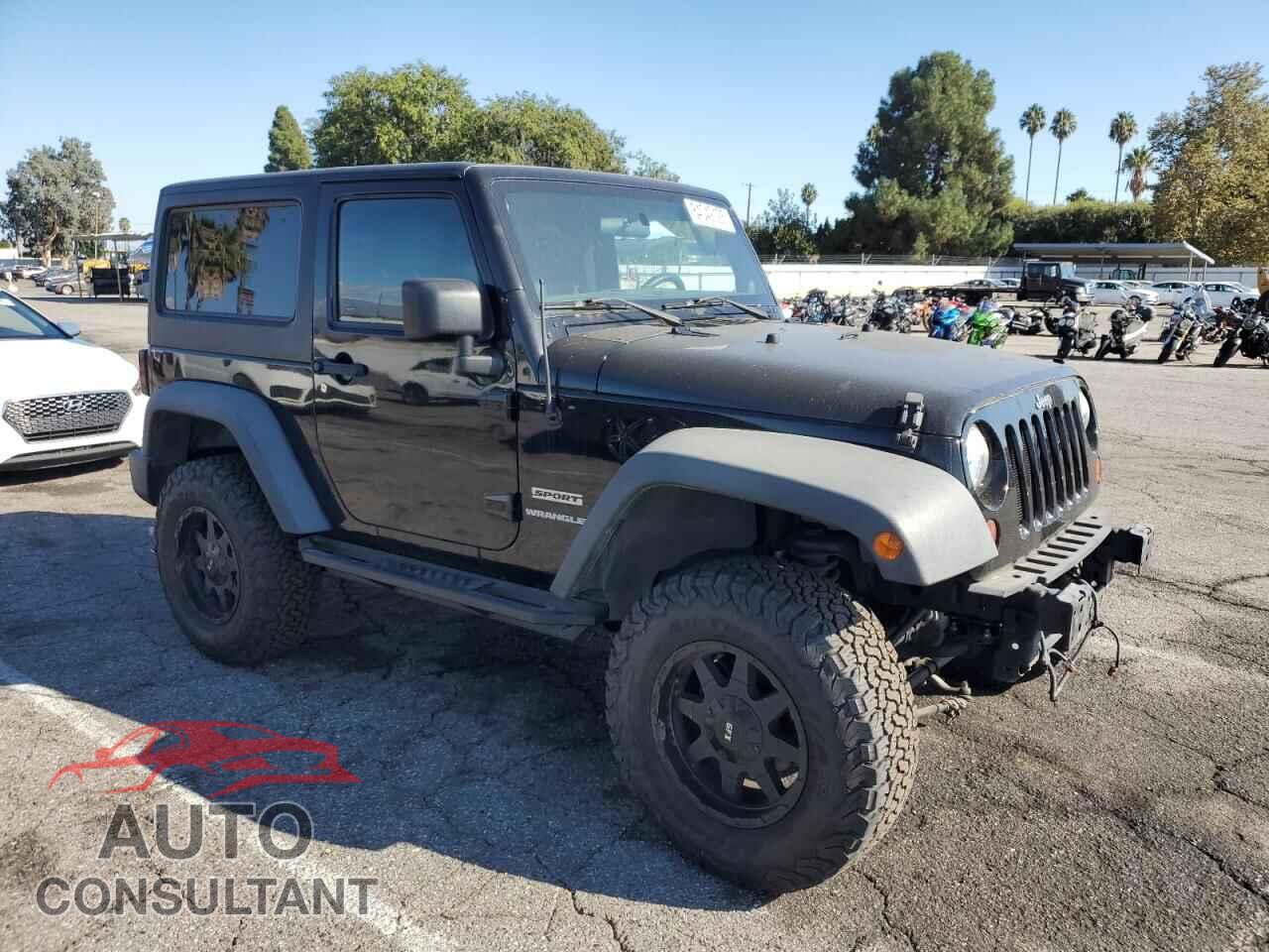 JEEP WRANGLER 2011 - 1J4AA2D13BL511360