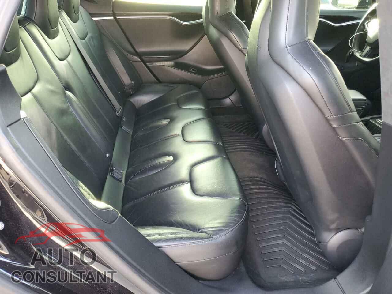TESLA MODEL S 2016 - 5YJSA1E10GF133141