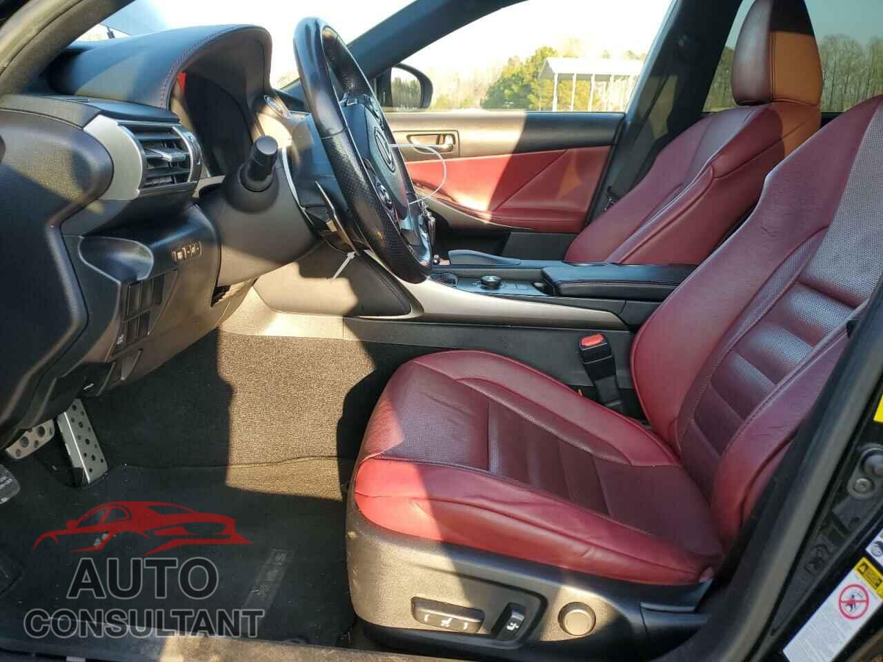 LEXUS IS 2015 - JTHBF1D29F5050219