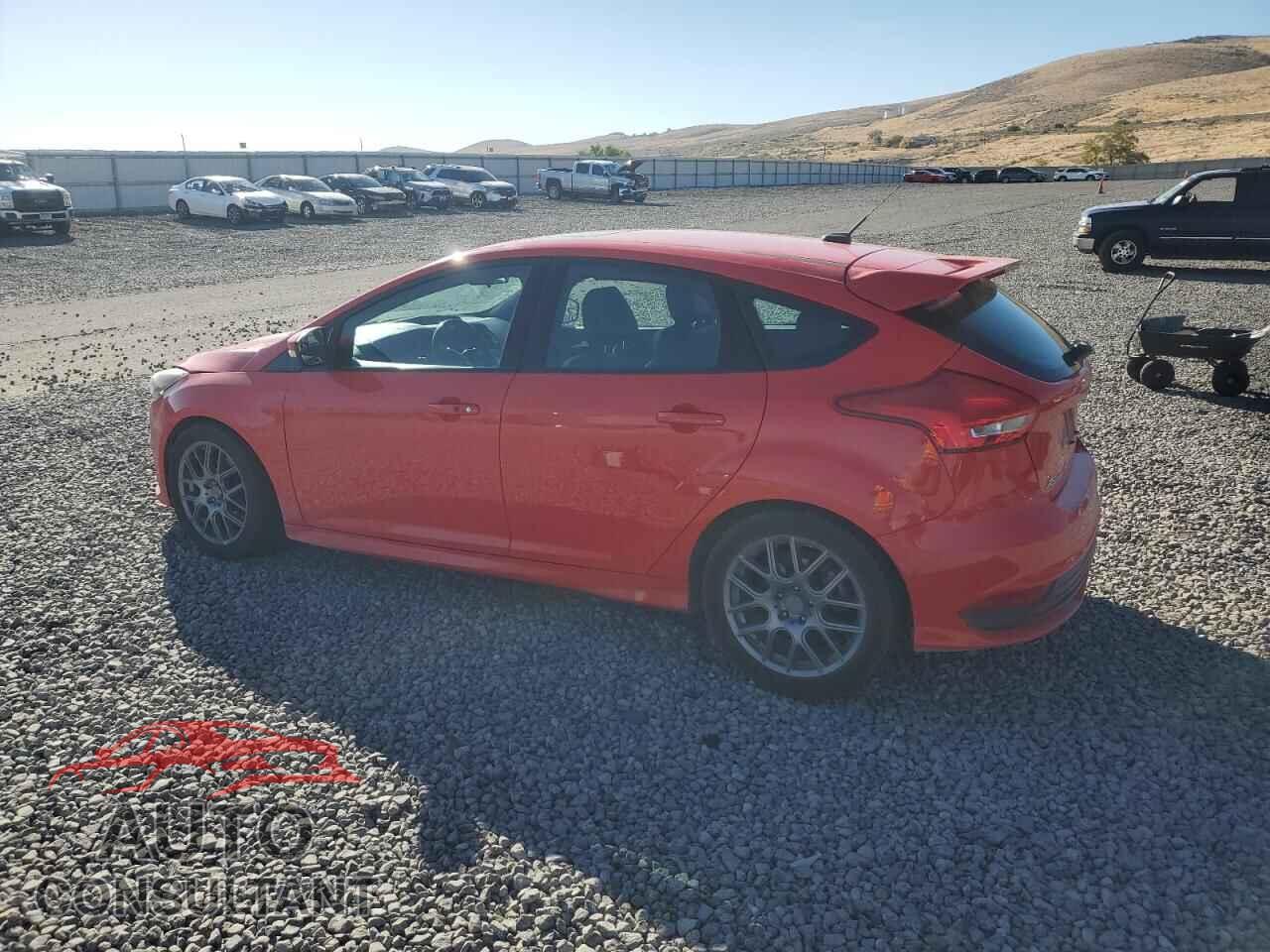 FORD FOCUS 2017 - 1FADP3L97HL237139