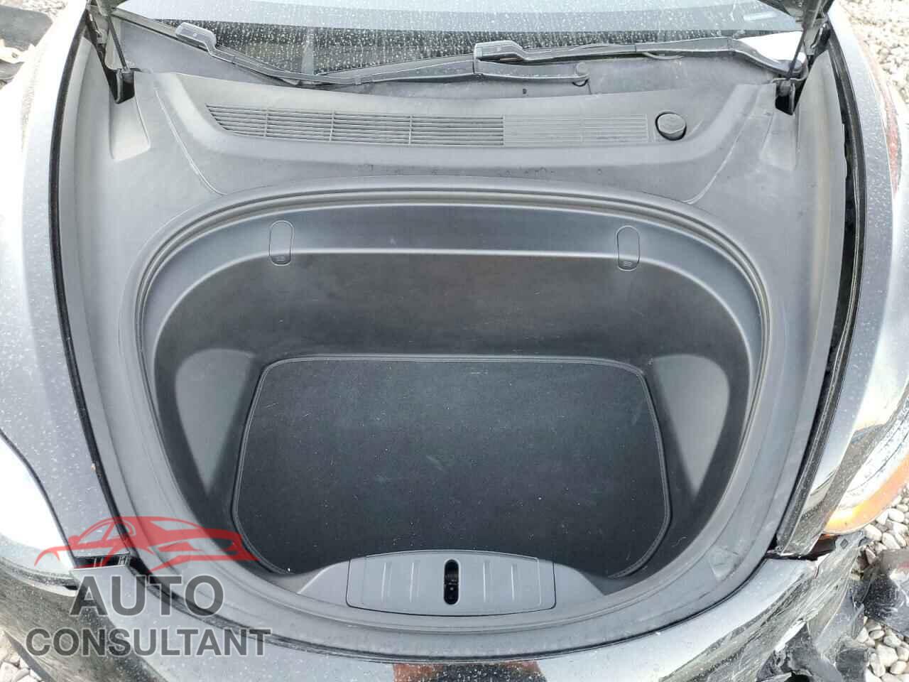 TESLA MODEL 3 2019 - 5YJ3E1EB0KF194838