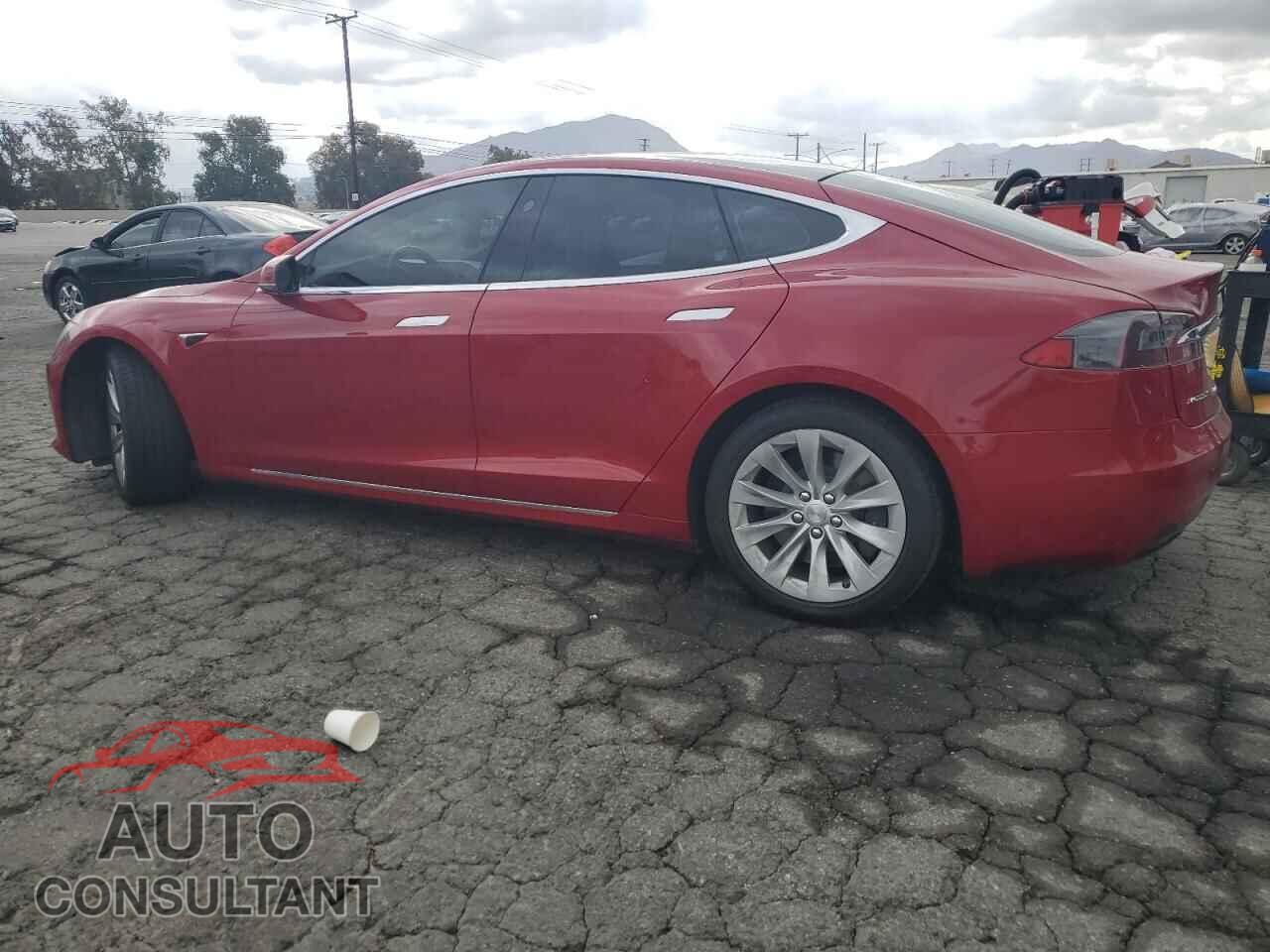 TESLA MODEL S 2018 - 5YJSA1E26JF246267