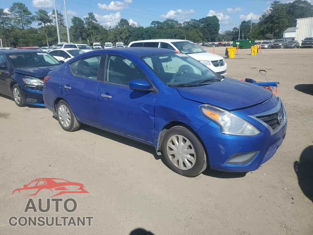 NISSAN VERSA 2017 - 3N1CN7AP3HL875335