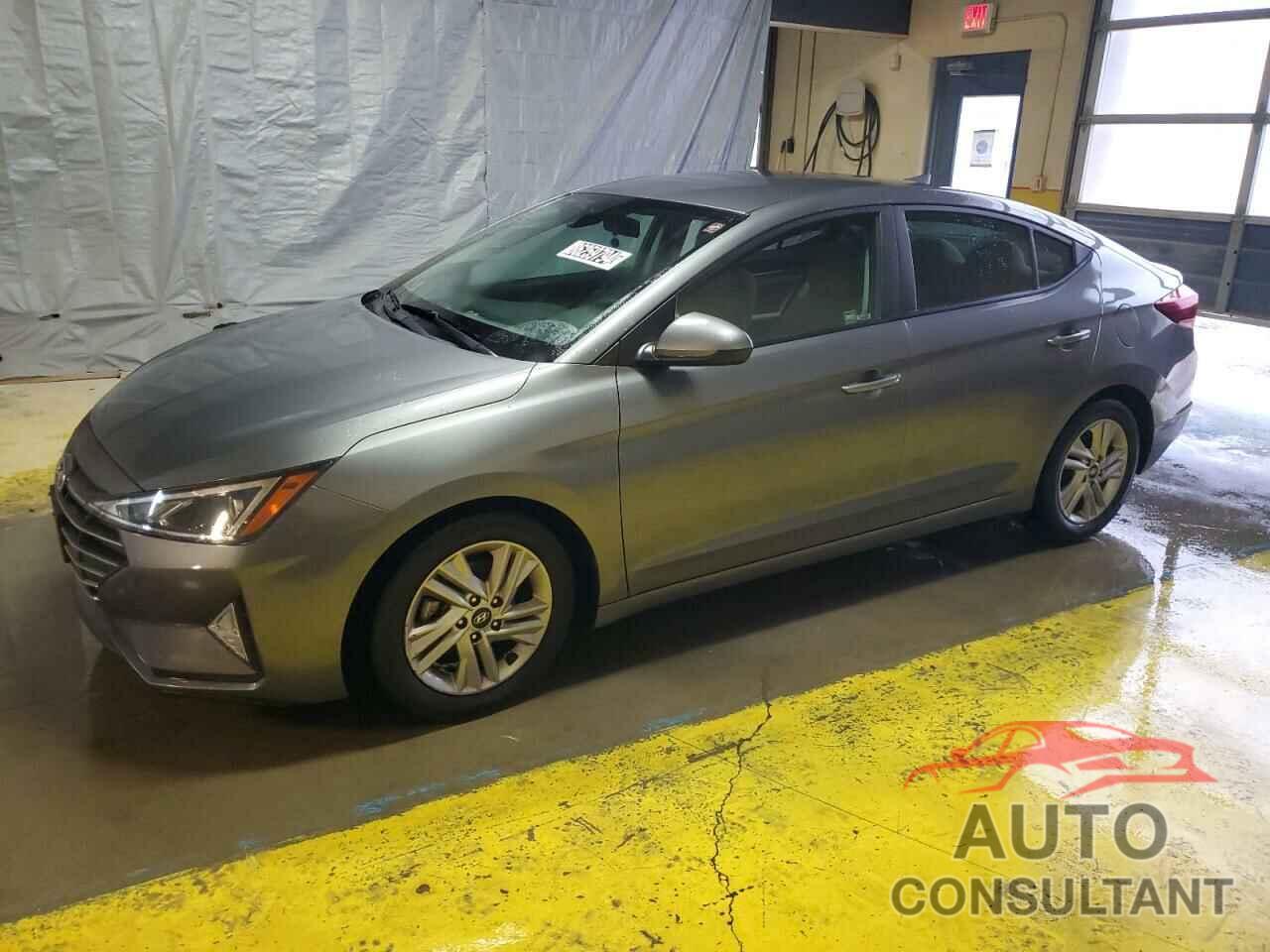 HYUNDAI ELANTRA 2019 - 5NPD84LF2KH484440