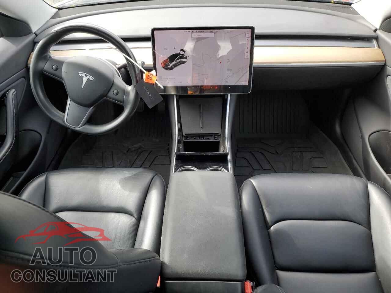 TESLA MODEL 3 2019 - 5YJ3E1EA5KF307433